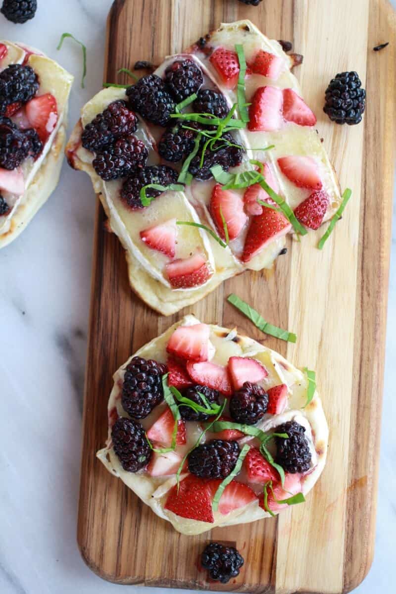 Grilled Blackberry, Strawberry, Basil and Brie Pizza Crisp | halfbakedharvest.com