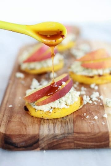 Peach and Gorgonzola Grilled Polenta Rounds with Chipotle Honey