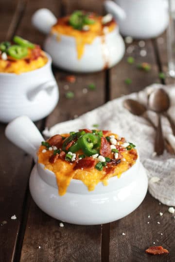 Easy Jalapeño Popper Chicken Chili and Cheddar Polenta Pot Pies