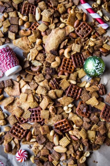 Easy Crockpot (Christmas Eve) Chex Mix (VIDEO).