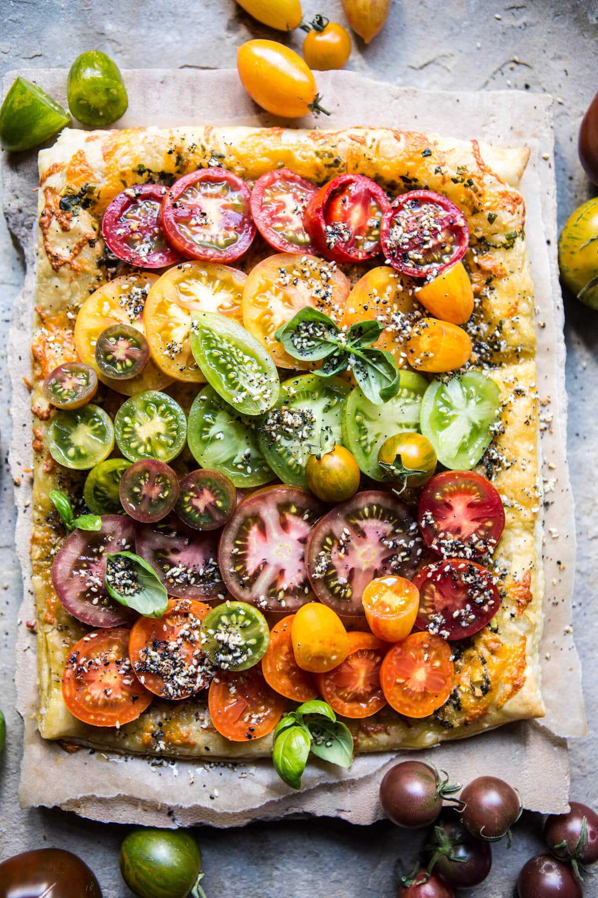 Heirloom Tomato Cheddar Tart with Everything Spice | halfbakedharvest.com @hbharvest