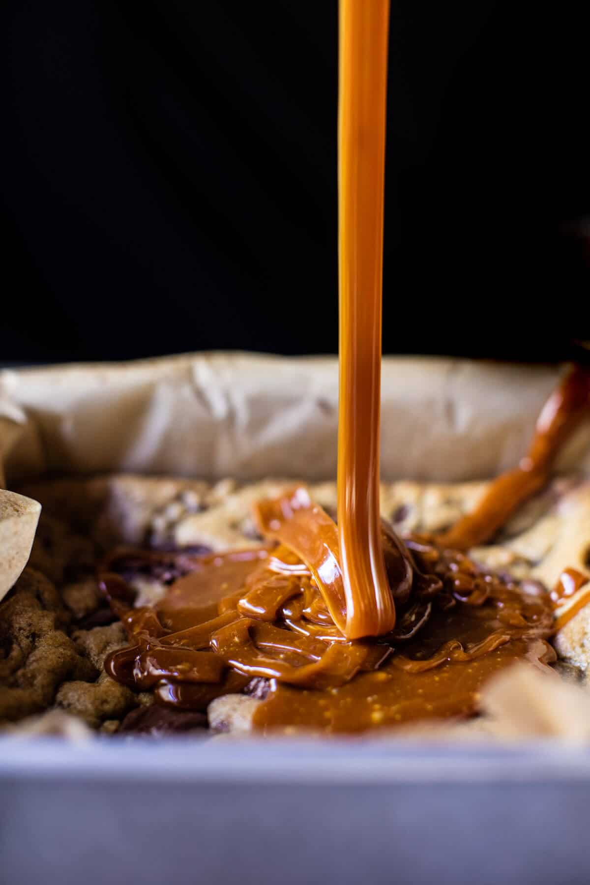 Mocha Caramel Crunch Chocolate Chip Cookie Bars | halfbakedharvest.com @hbharvest