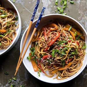 Weeknight 20 Minute Spicy Udon Noodles.