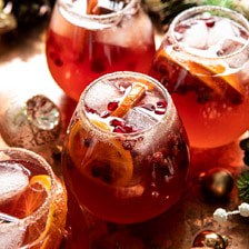 Sparkling Christmas Party Punch.